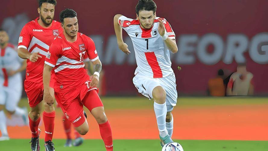 法甲焦点战：欧塞尔主场迎战勒阿弗尔，谁能笑到最后？​