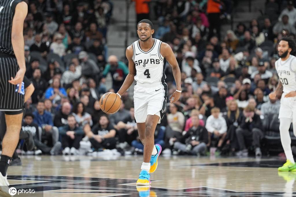 全明星再换1人+换队!字母哥因伤休战 马刺福克斯入替